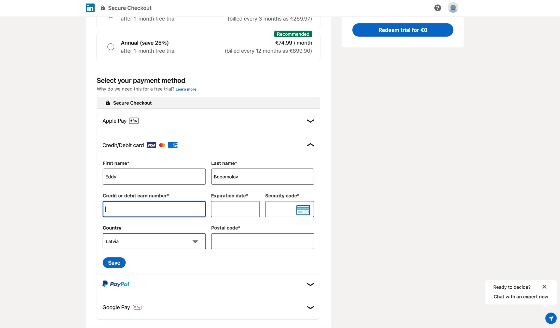 LinkedIn checkout as a business: VAT ID added, the annual bill at €899.90, and the card form